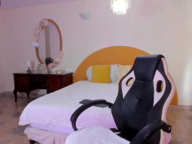 Samantha-lenox live webcam show