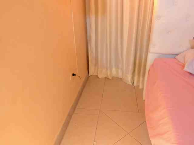 Samantha-lenox webcam
