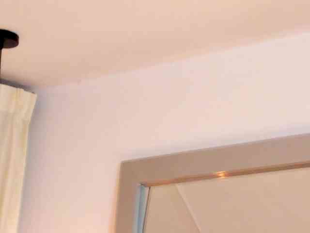 Samantha-lenox webcam