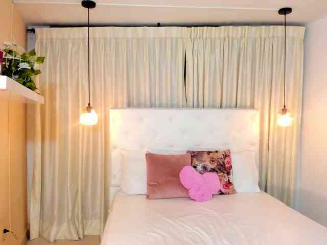 Samantha-lenox webcam