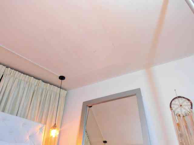 Samantha-lenox webcam