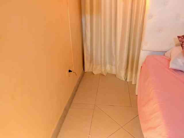 Samantha-lenox webcam