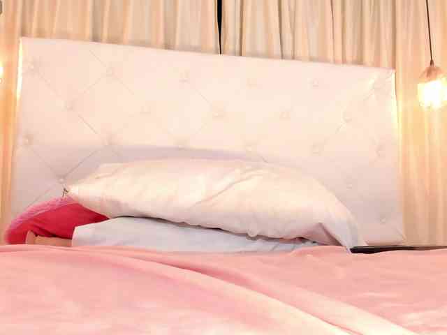 Samantha-lenox webcam