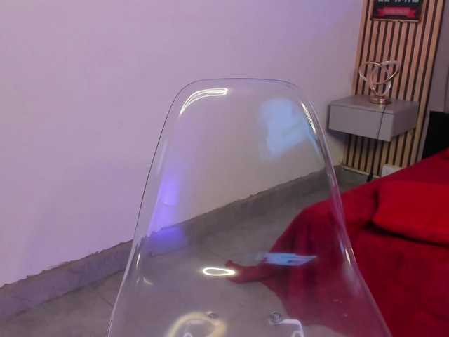 elodiiee live cam on BongaCams