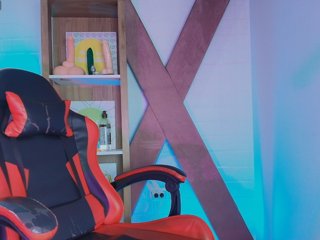 SaraaMore Porn Show