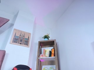 SaraaMore Porn Show
