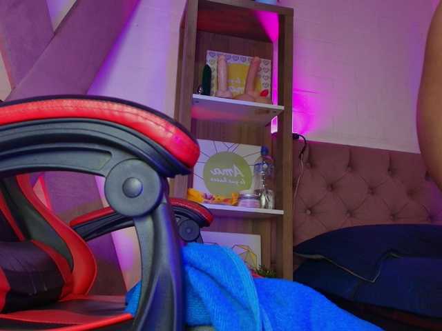 SaraaMore live cam on BongaCams