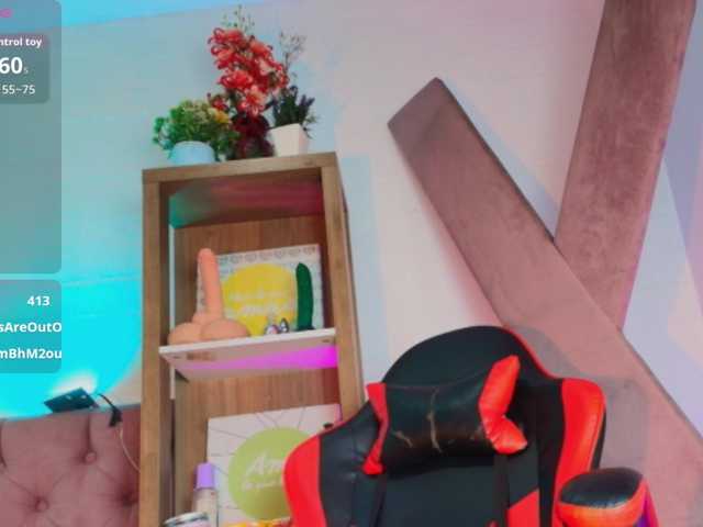 SaraaMore live cam on BongaCams