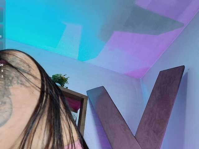 SaraaMore live cam on BongaCams
