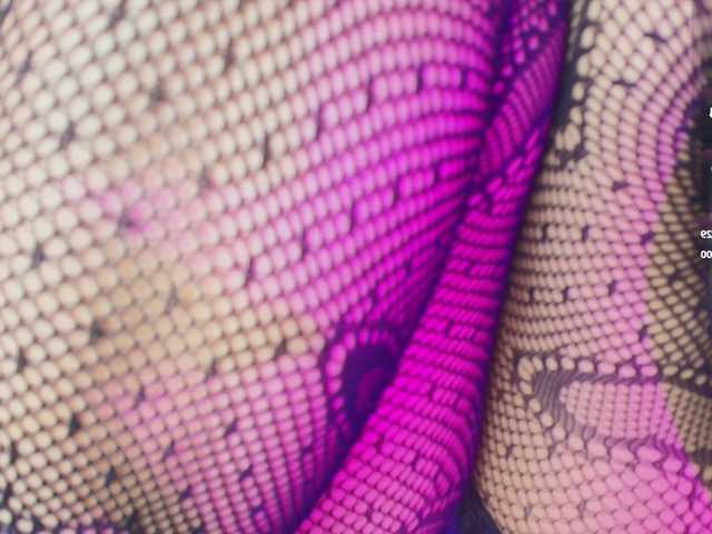 SaraaMore live cam on BongaCams