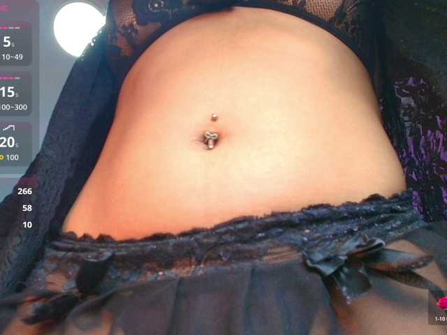 SaraaMore live cam on BongaCams