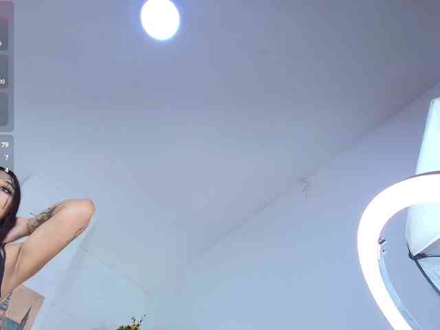 SaraaMore webcam