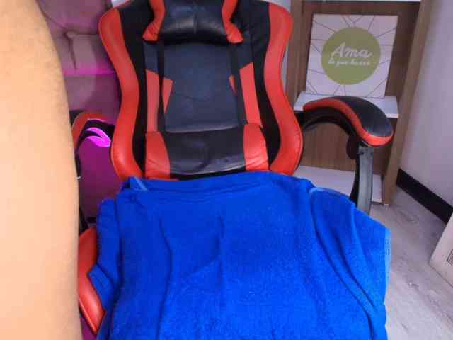 SaraaMore webcam