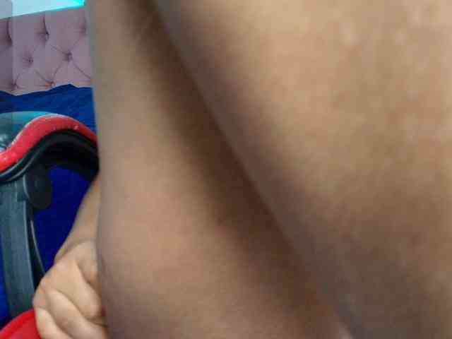 SaraaMore webcam