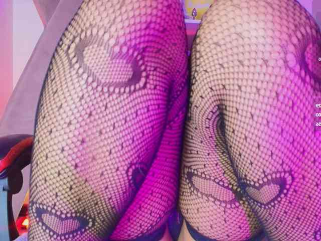 SaraaMore webcam