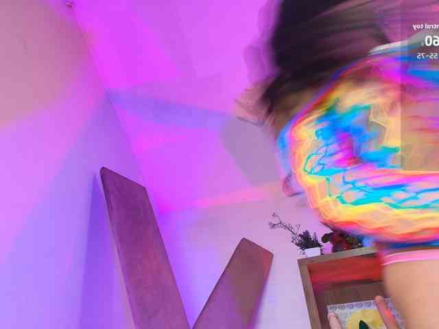 SaraaMore webcam