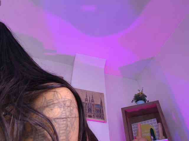 SaraaMore webcam