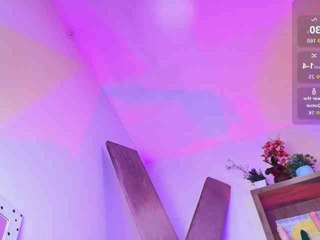 SaraaMore webcam