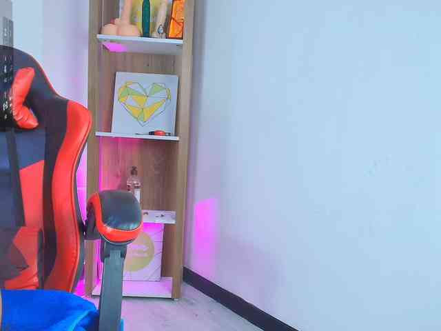 SaraaMore webcam