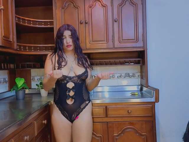 Dreamgirl3 live cam on BongaCams