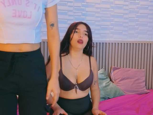 Dreamgirl3 live cam on BongaCams