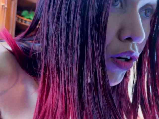 Dreamgirl3 webcam