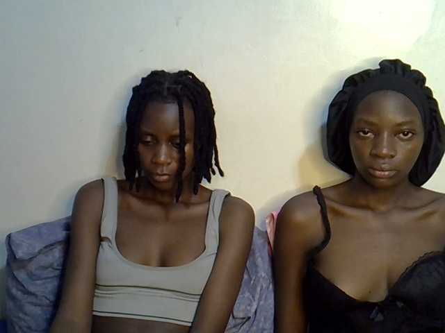 BlushBabes live cam on BongaCams