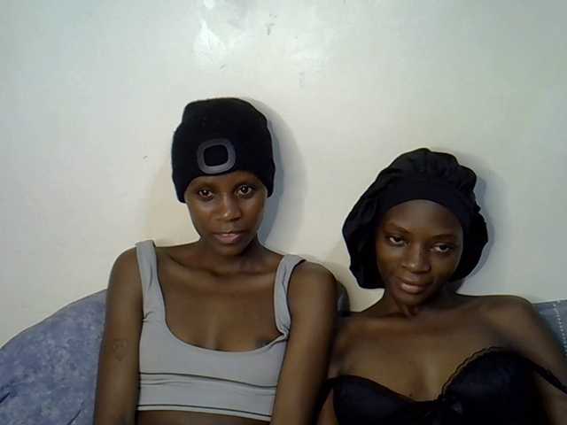 BlushBabes live cam on BongaCams