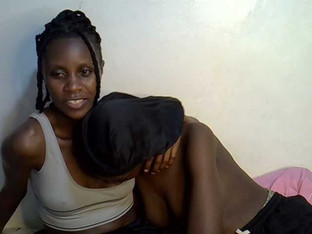 BlushBabes live cam on BongaCams