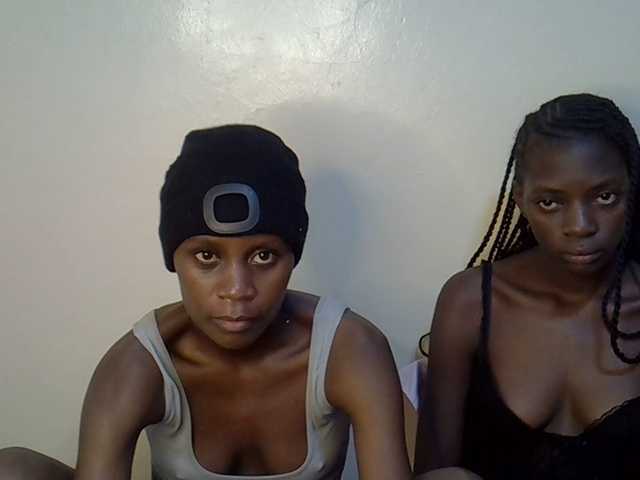 BlushBabes live cam on BongaCams
