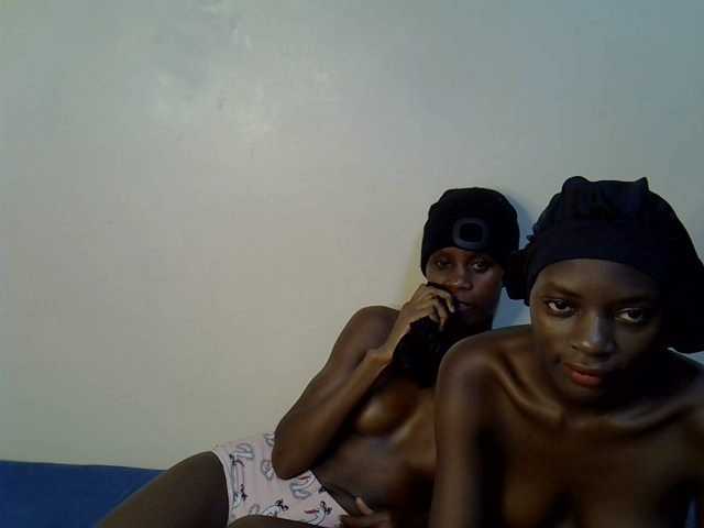 BlushBabes live cam on BongaCams