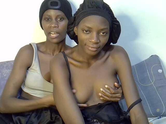 BlushBabes live cam on BongaCams