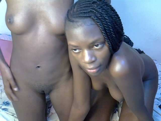 BlushBabes live cam on BongaCams