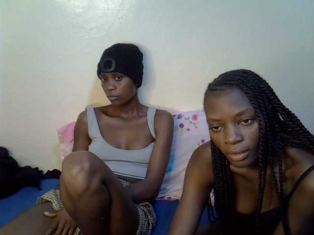 BlushBabes live cam on BongaCams
