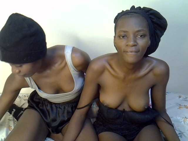 BlushBabes live cam on BongaCams