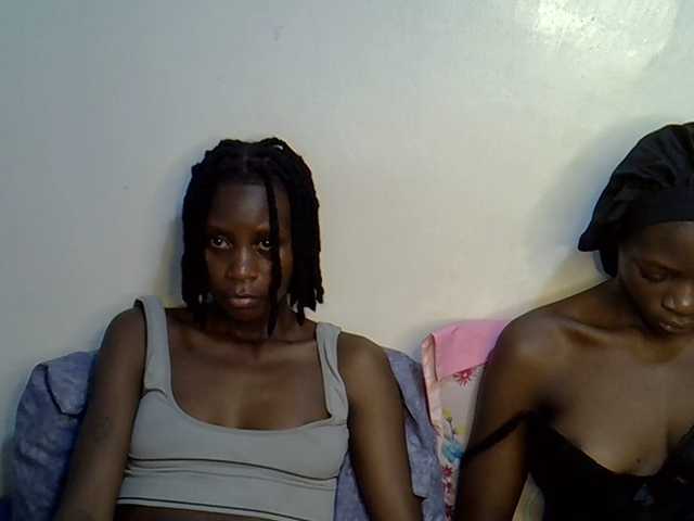 BlushBabes live cam on BongaCams