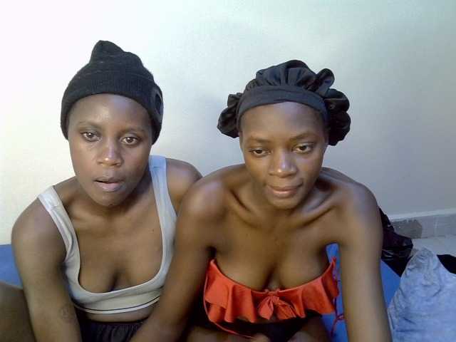 BlushBabes live cam on BongaCams