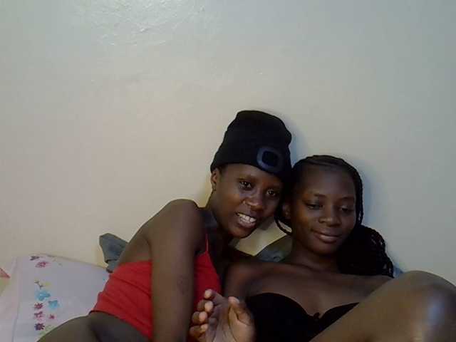 BlushBabes live cam on BongaCams