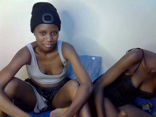BlushBabes live cam on BongaCams