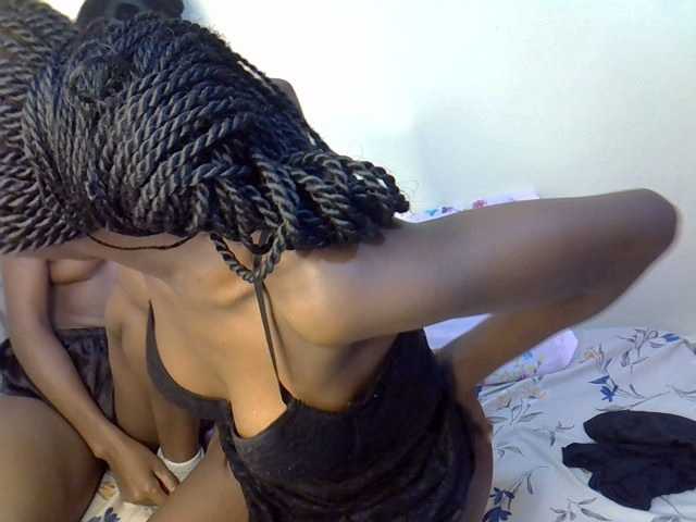BlushBabes live cam on BongaCams
