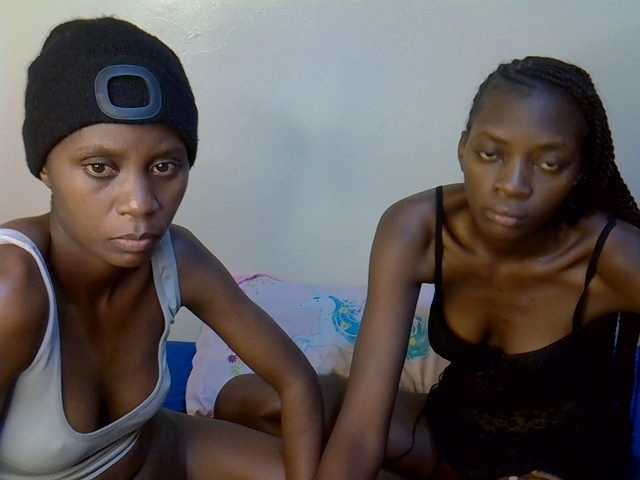 BlushBabes live cam on BongaCams