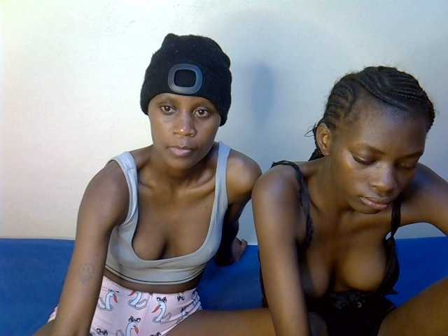 BlushBabes live cam on BongaCams