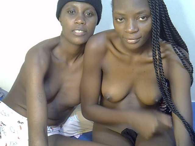 BlushBabes live cam on BongaCams