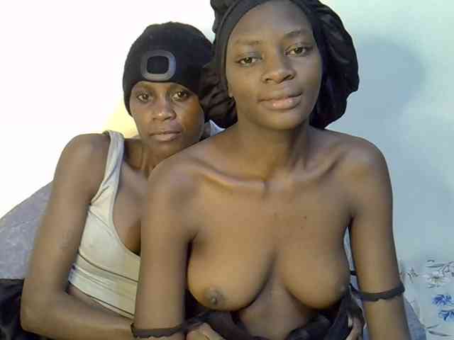 BlushBabes Live Webcam on BongaCams