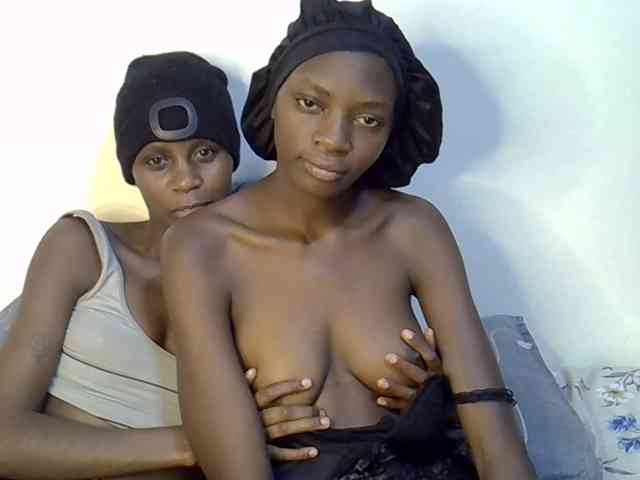 Blushbabes's cam show statistics and live stream