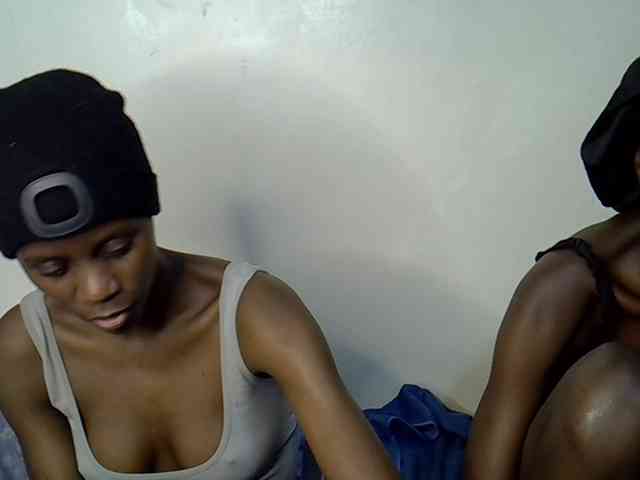 Blushbabes's cam show statistics and live stream