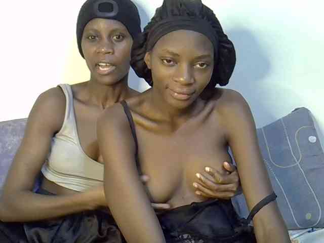 BlushBabes Live Webcam on BongaCams