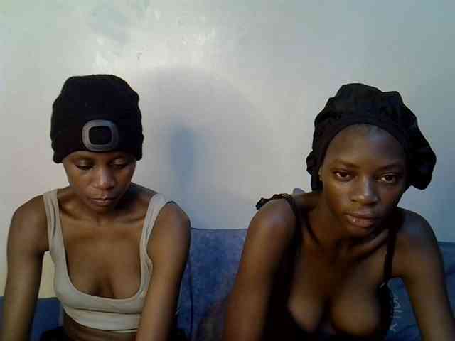 Blushbabes's cam show statistics and live stream