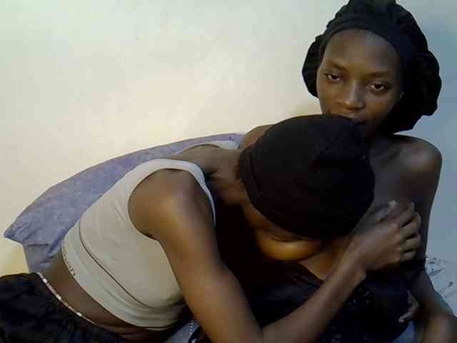 Blushbabes's cam show statistics and live stream