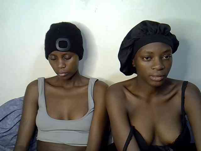 Blushbabes's cam show statistics and live stream
